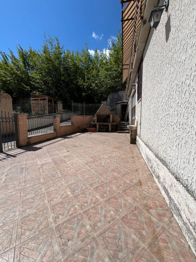 Casa singola in vendita a Civitella del Tronto