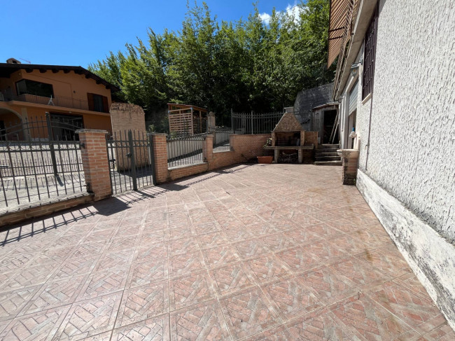 Casa singola in vendita a Civitella del Tronto