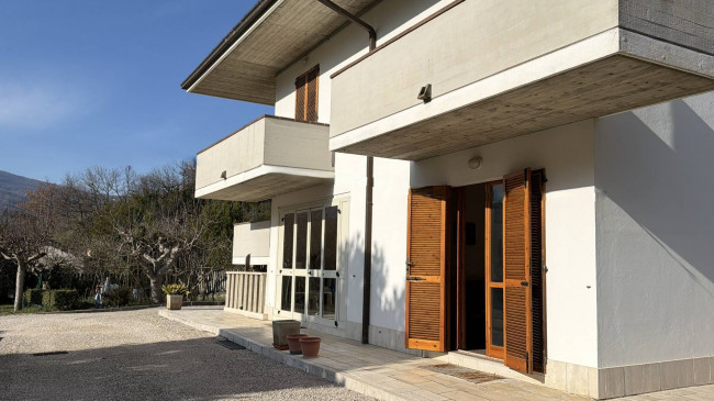 Casa singola in vendita a Folignano