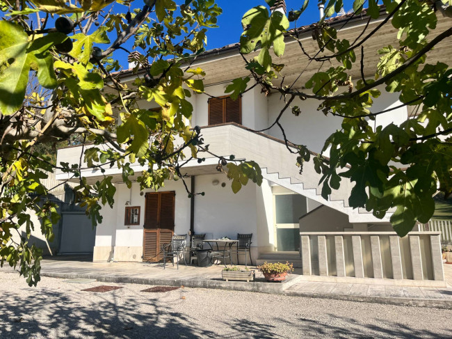 Casa singola in vendita a Folignano