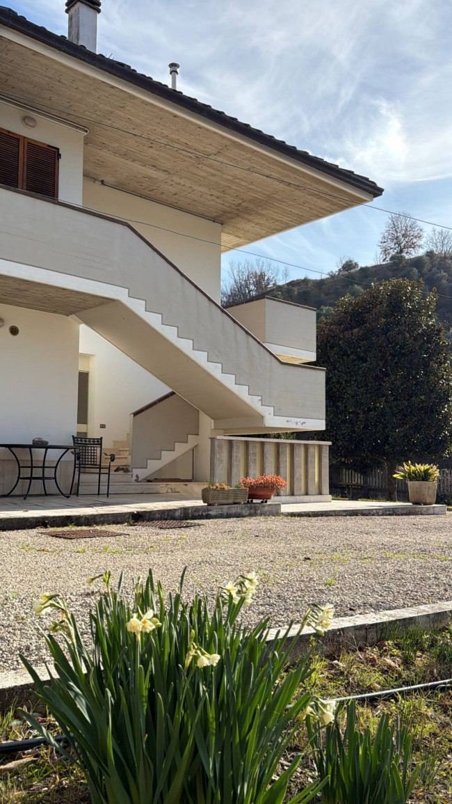 Casa singola in vendita a Folignano