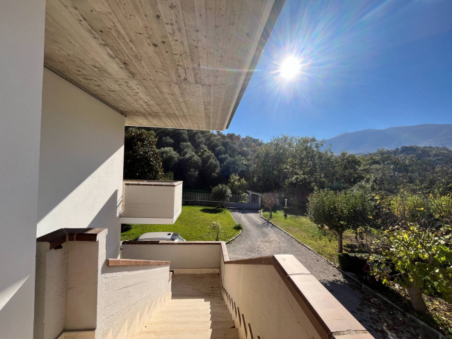 Casa singola in vendita a Folignano