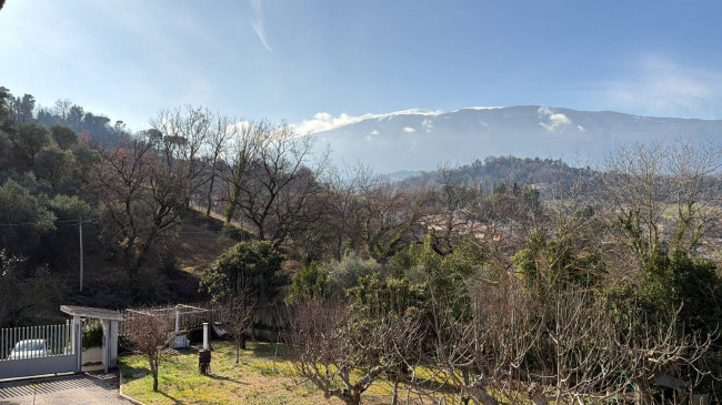 Casa singola in vendita a Folignano