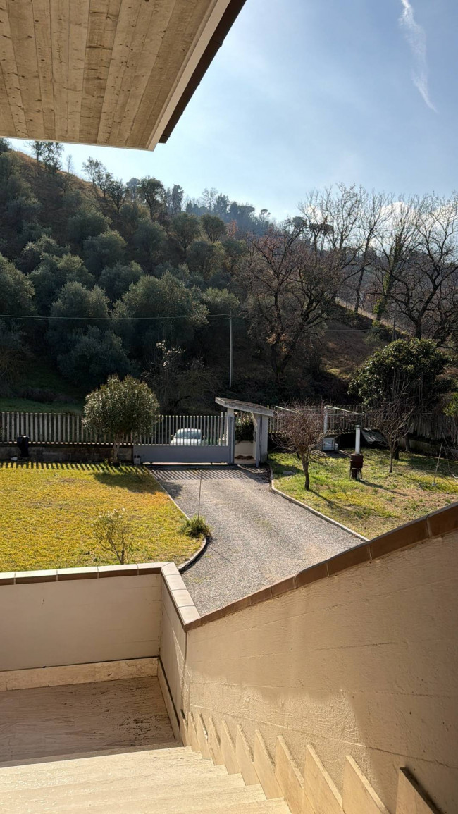 Casa singola in vendita a Folignano