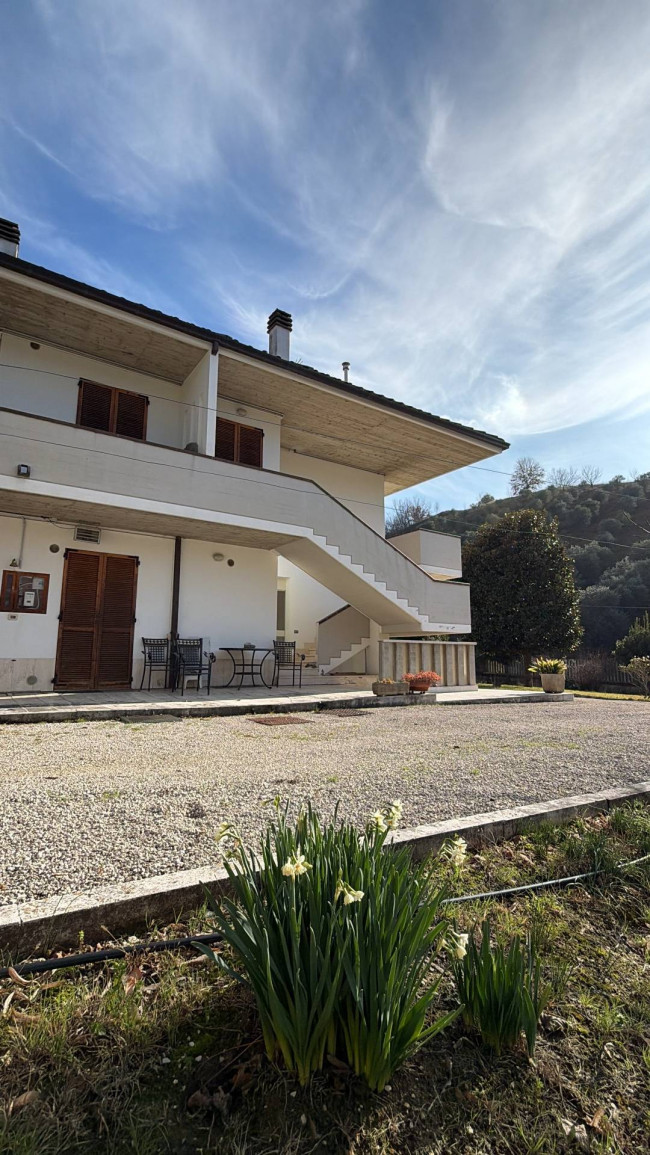 Casa singola in vendita a Folignano