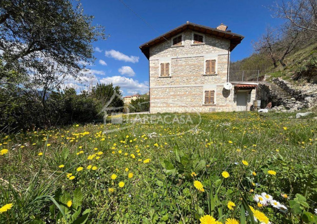 Casa singola in vendita a Acquasanta Terme