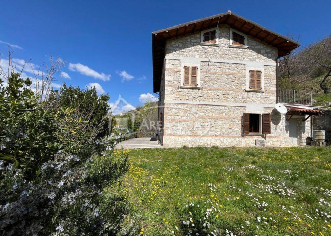 Casa singola in vendita a Acquasanta Terme
