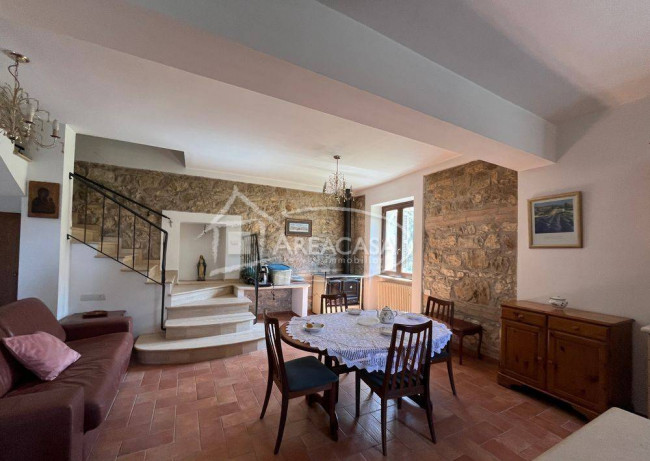 Casa singola in vendita a Acquasanta Terme