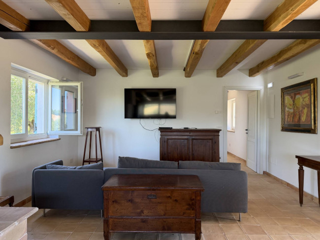 Villa in vendita a Castorano