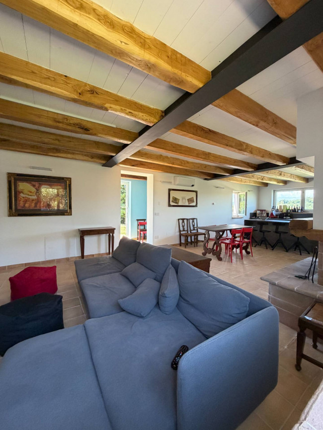Villa in vendita a Castorano