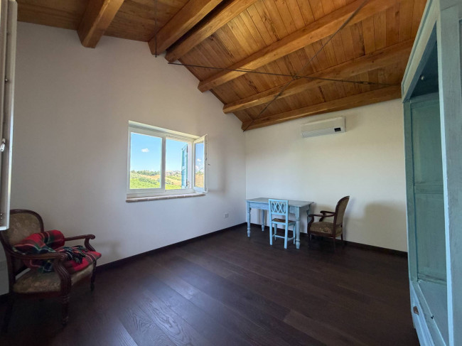 Villa in vendita a Castorano