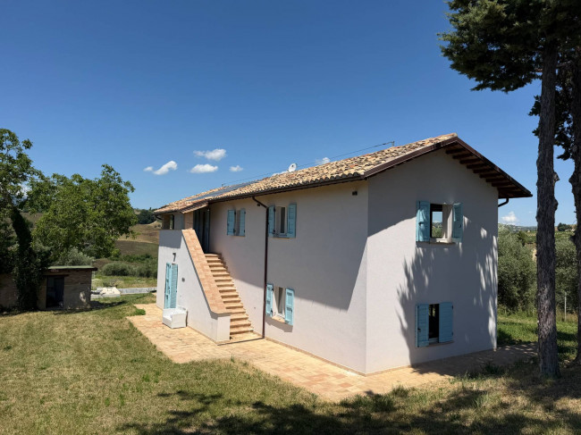 Villa in vendita a Castorano