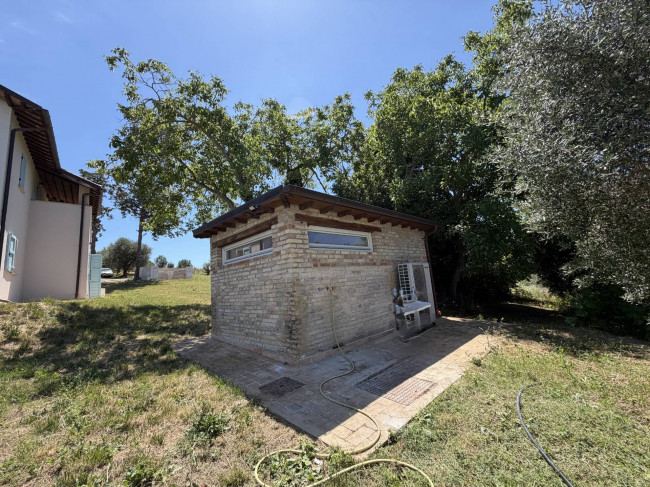 Villa in vendita a Castorano