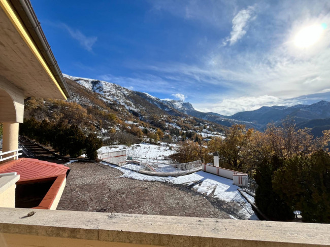 Villa in vendita a Valle Castellana