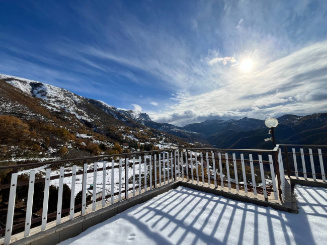 Villa in vendita a Valle Castellana