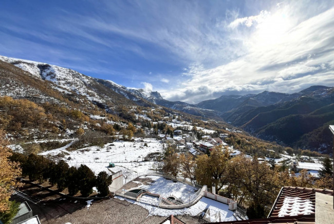 Villa in vendita a Valle Castellana