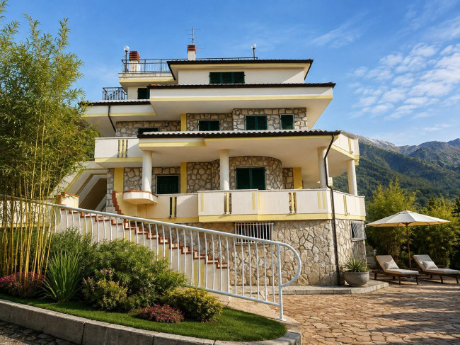 Villa in vendita a Valle Castellana