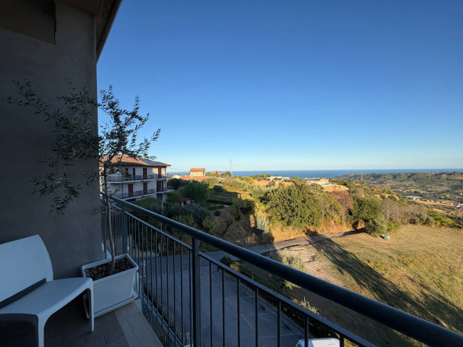 Albergo in vendita a Massignano