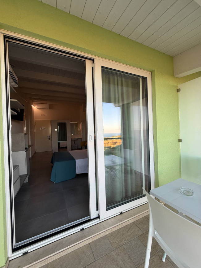 Albergo in vendita a Massignano