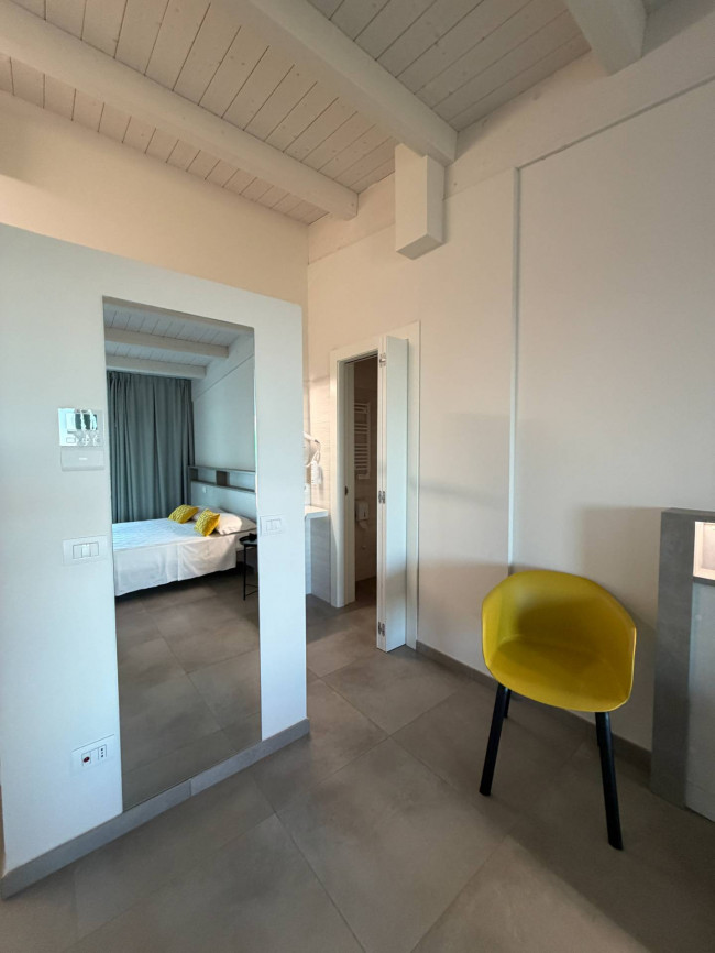 Albergo in vendita a Massignano