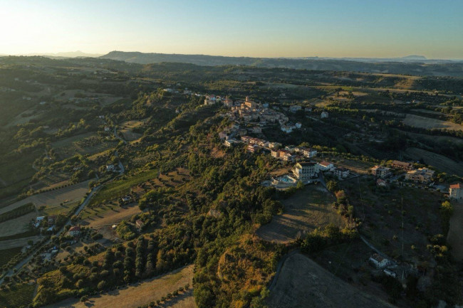 Albergo in vendita a Massignano