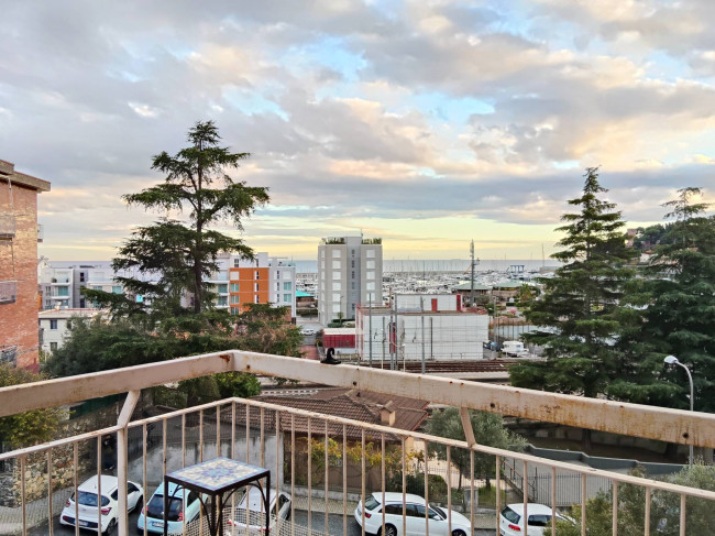 Appartamento in affitto a Varazze