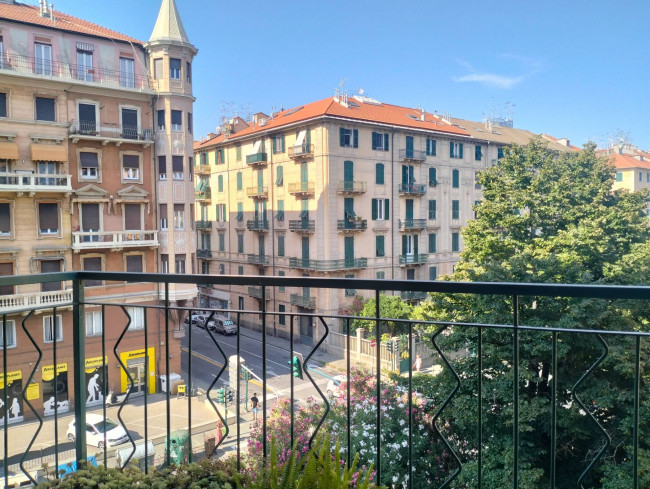 Appartamento in vendita a Savona