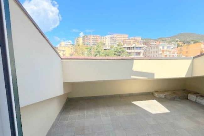 Appartamento in vendita a Varazze