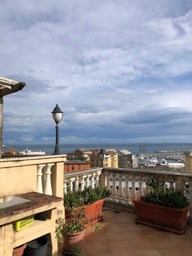Villa in vendita a Varazze