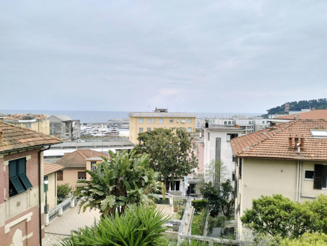 Villa in vendita a Varazze