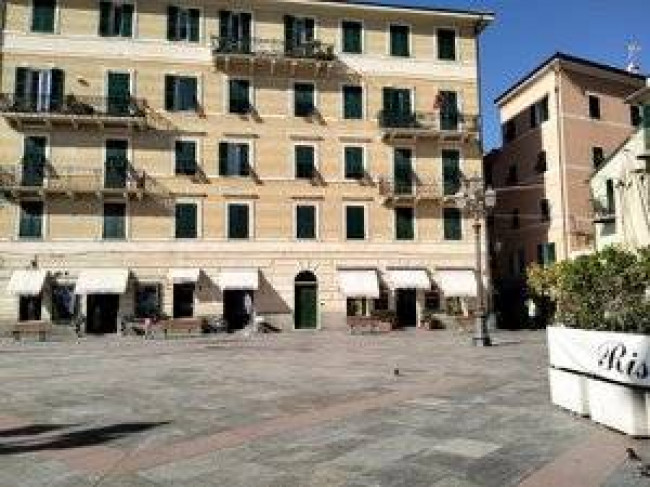 Appartamento in vendita a Varazze