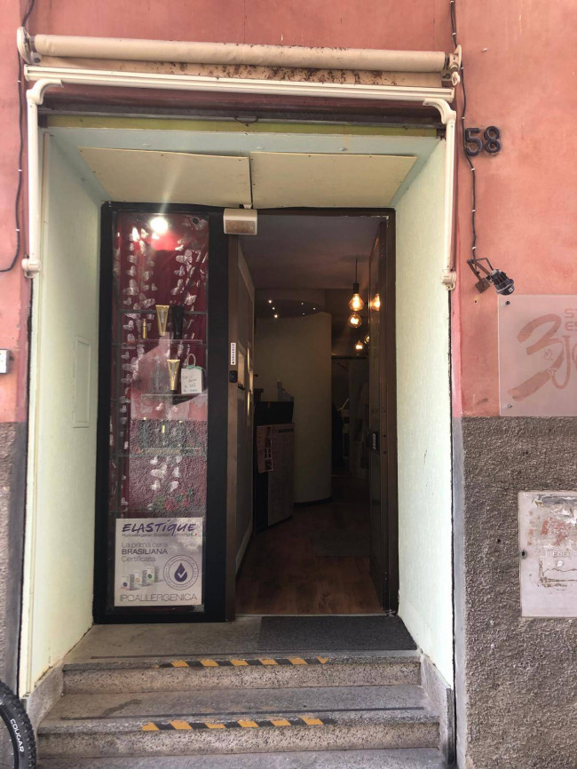 Attività commerciale in vendita a Varazze