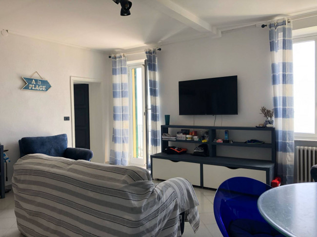 Appartamento in affitto a Varazze