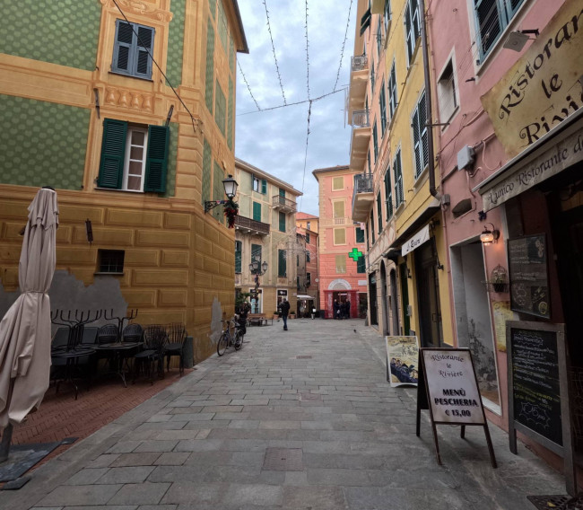 Appartamento in affitto a Varazze