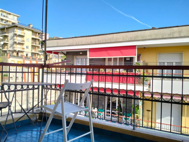 Appartamento in vendita a Varazze