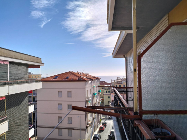Appartamento in vendita a Varazze