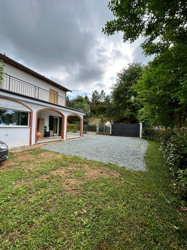 Appartamento in vendita a Celle Ligure