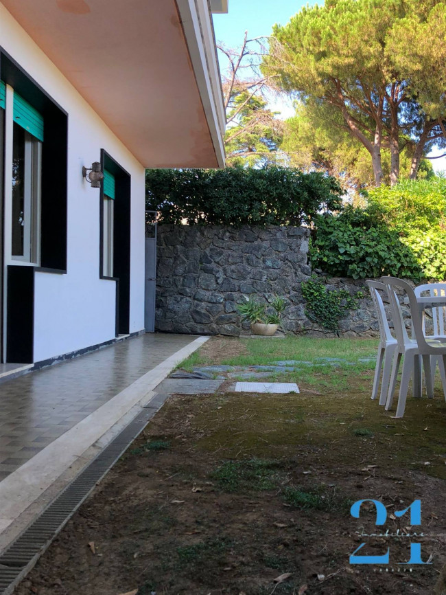 Casa singola in affitto a Varazze