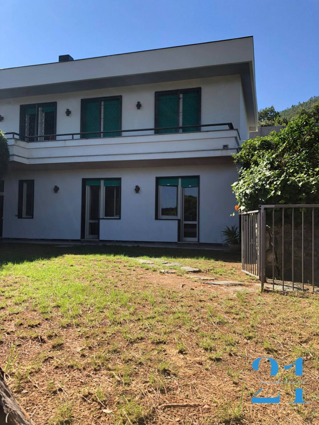 Casa singola in affitto a Varazze