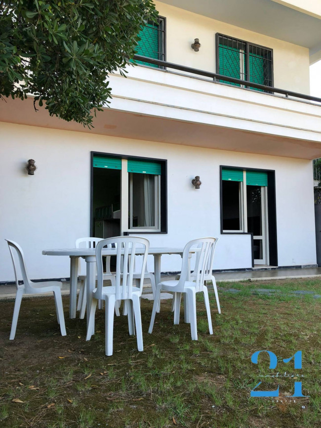 Casa singola in affitto a Varazze