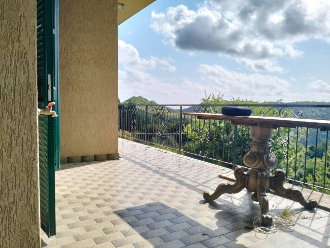 Villa in vendita a Varazze