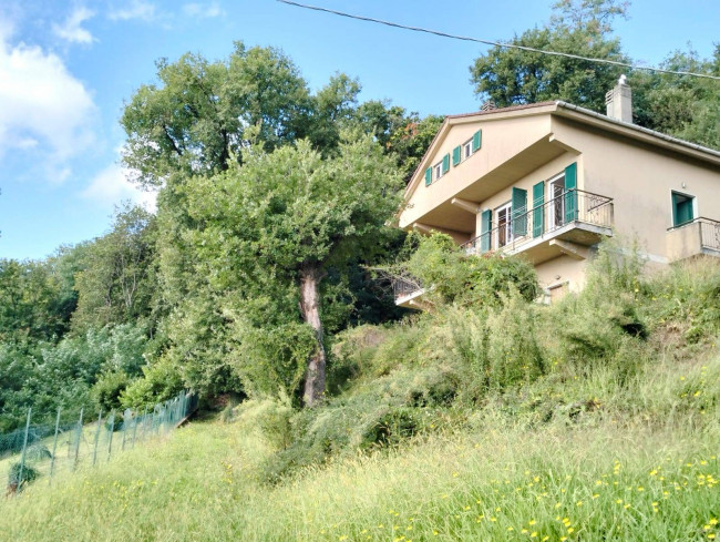 Villa in vendita a Varazze