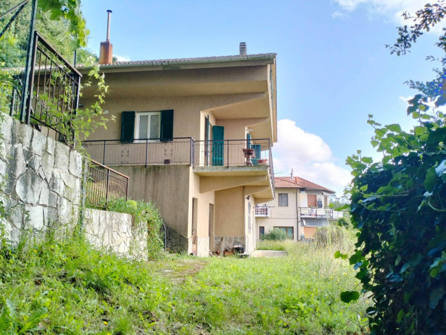 Villa in vendita a Varazze