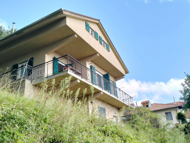 Villa in vendita a Varazze