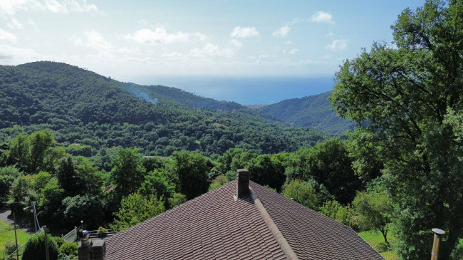 Villa in vendita a Varazze