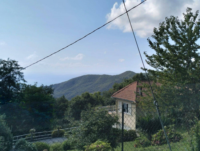 Villa in vendita a Varazze