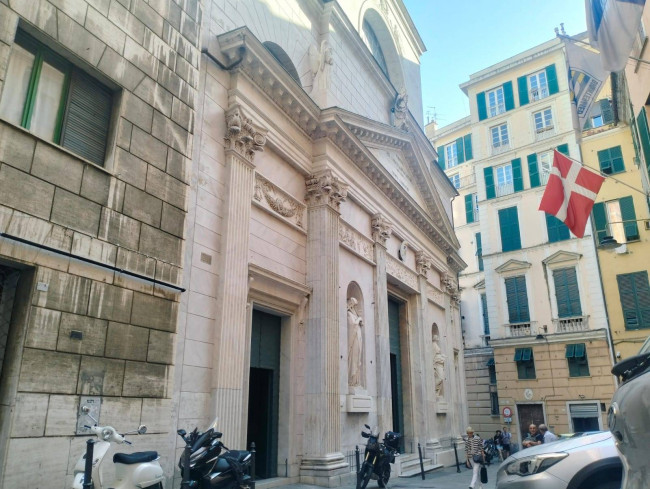 Appartamento in vendita a Genova