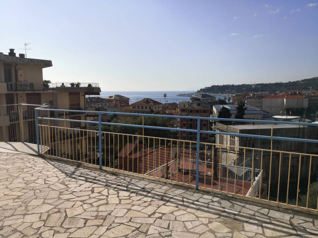 Appartamento in affitto a Varazze
