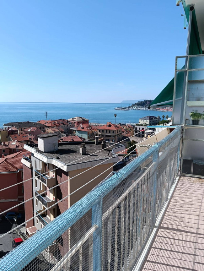 Appartamento in affitto a Varazze