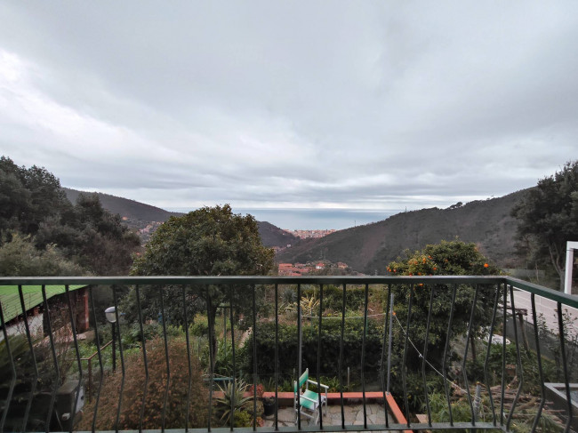 Appartamento in vendita a Varazze